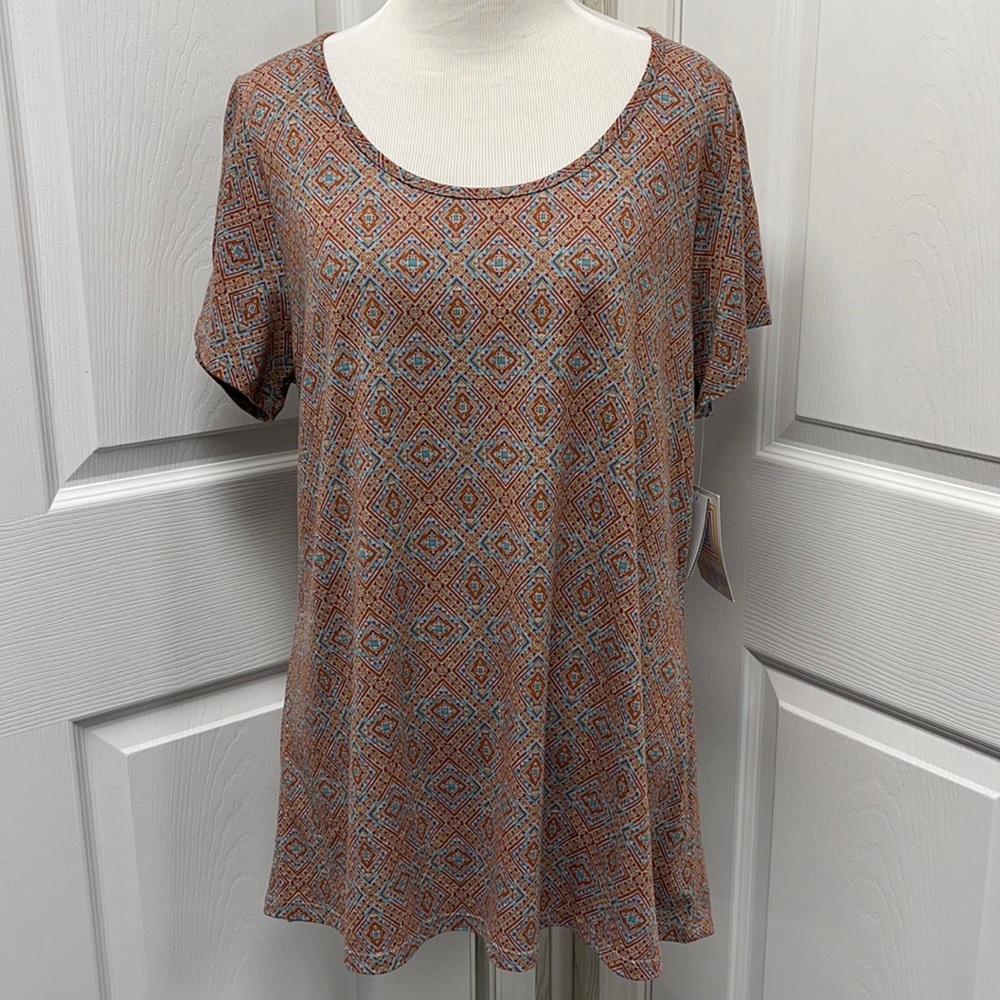 LuLaRoe New Large Geometric Classic T Shirt NWT